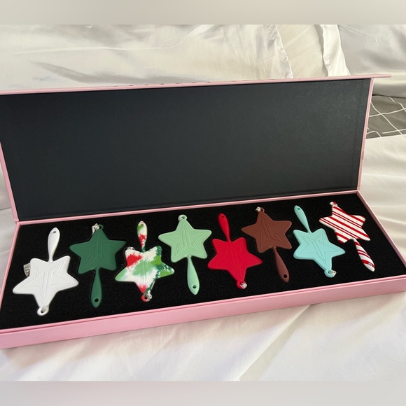 Mirrors - Picture 3 of 3